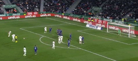 曼联希望对竞争对手进行双重打击阿莫林对红魔球星兴趣却无能为力