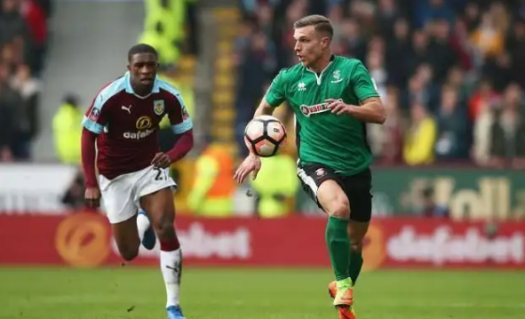 澳超前瞻：中央海岸水手状态起伏不定，墨尔本城防线严阵以待