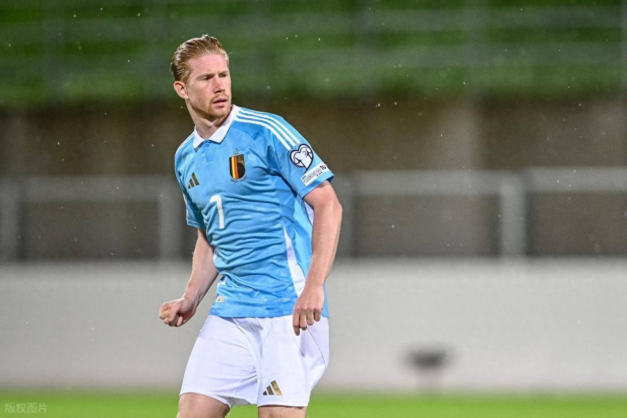 佩里西奇谈赢利物浦：球队表现很出色，首要目标是晋级淘汰赛