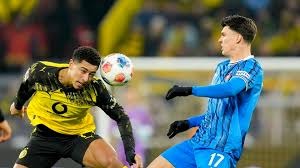 斯图里奇：蓝军阵容太年轻了，他们需要有“老大哥”稳住局面